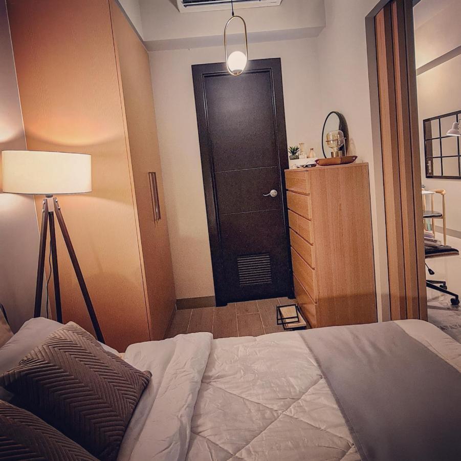 Luxe Bonifacio Global City Taguig Uptown Condo Hotel 1 Bedroom Suite Экстерьер фото