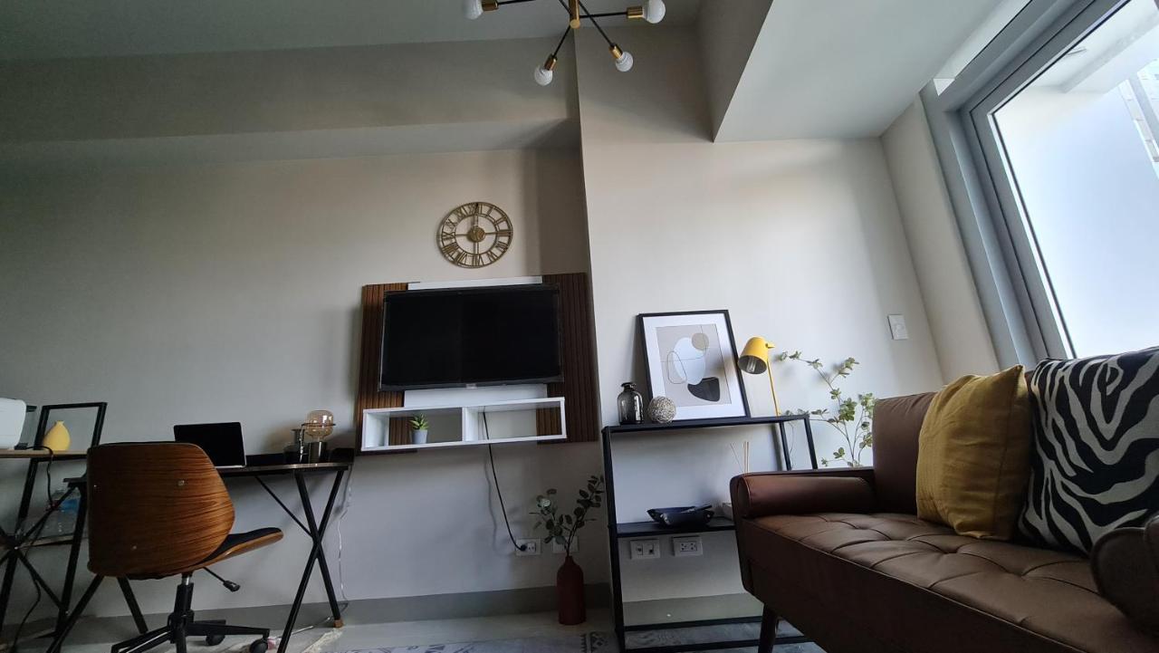 Luxe Bonifacio Global City Taguig Uptown Condo Hotel 1 Bedroom Suite Экстерьер фото